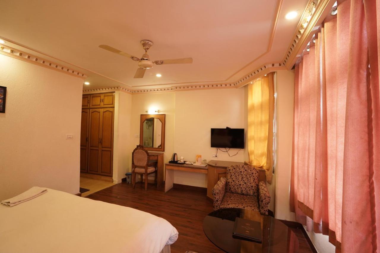 Royal Palace Resort Bhagsunag Dharamshala Exterior photo